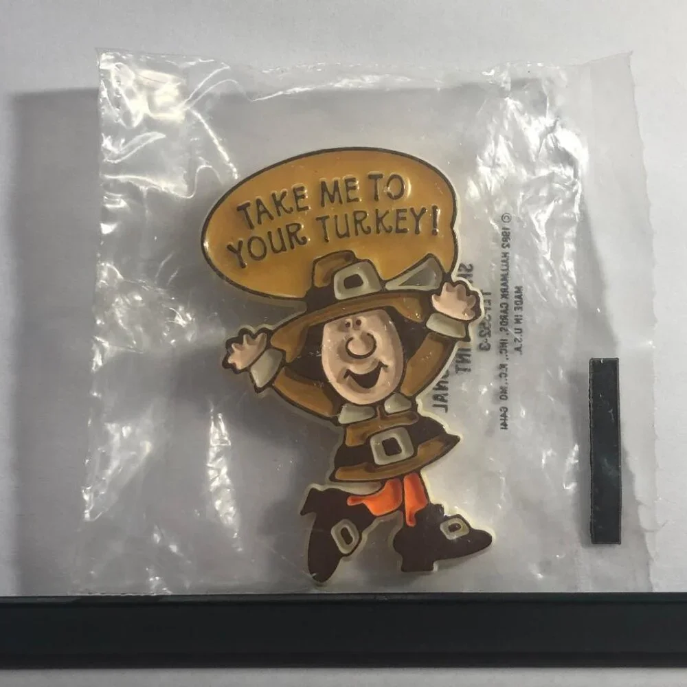 New Vintage Hallmark Lapel Pin Thanksgiving 1982 Take Me to Your Turkey Brooch